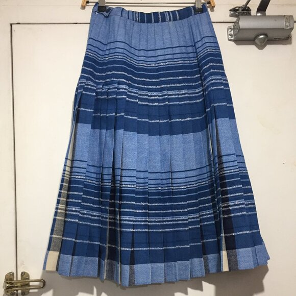 VINTAGE HIGHLAND QUEEN REVERSIBLE WOOL PLAID PLEATED SKIRTS SIZE 10 - Picture 5 of 12